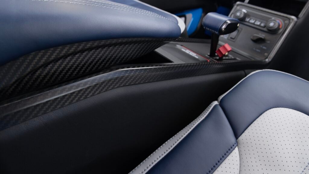 sr series 10000 center console