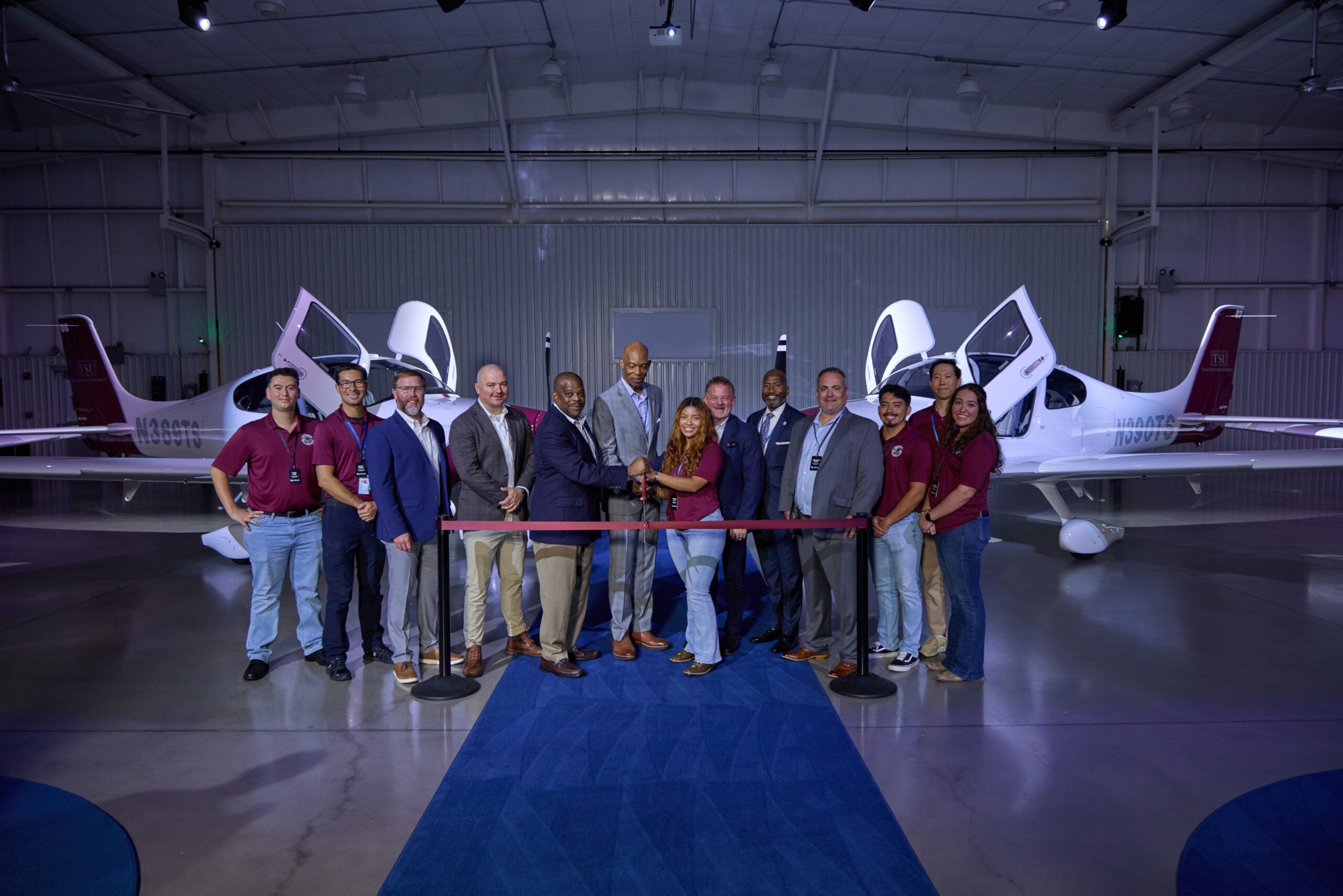 Cirrus Delivers SR Series G7+ Fleet with Safe Return™ Emergency Autoland to Texas Southern University 