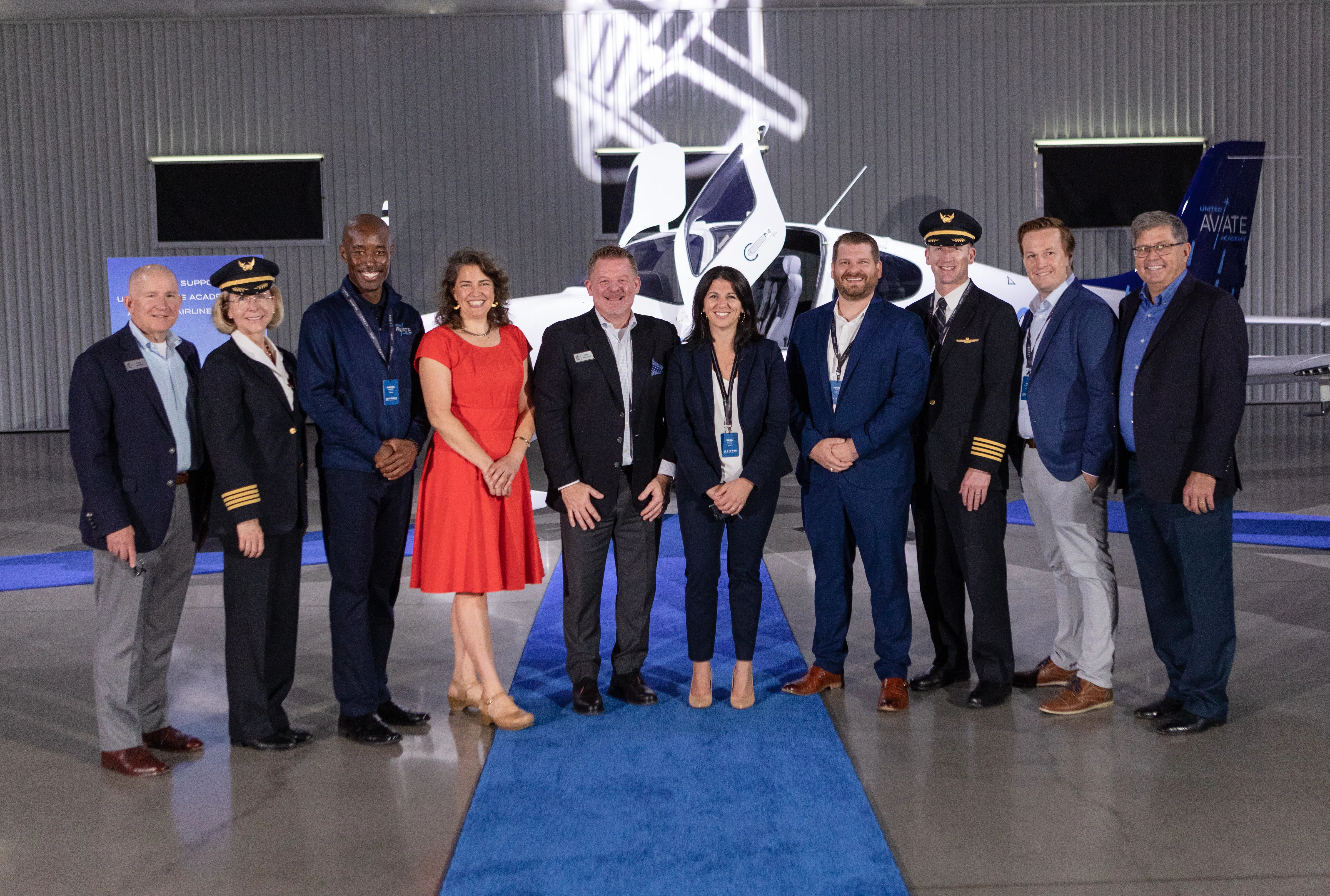 Cirrus Aircraft Delivers First United Aviate Academy Training Aircraft